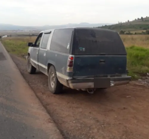 Policías estatales recuperaron seis vehículos y dos unidades de carga