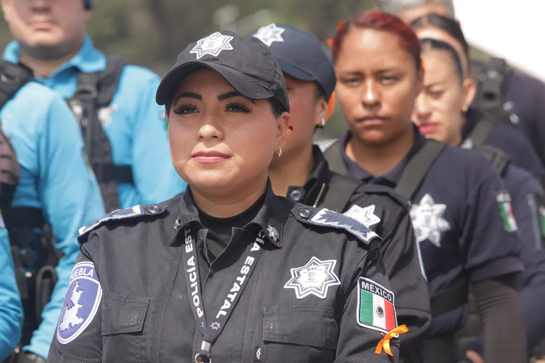 Policía