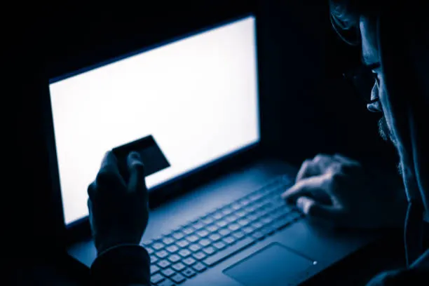 Localiza Fiscalía de Puebla a joven víctima de secuestro virtual en la capital y evita el pago del supuesto rescate