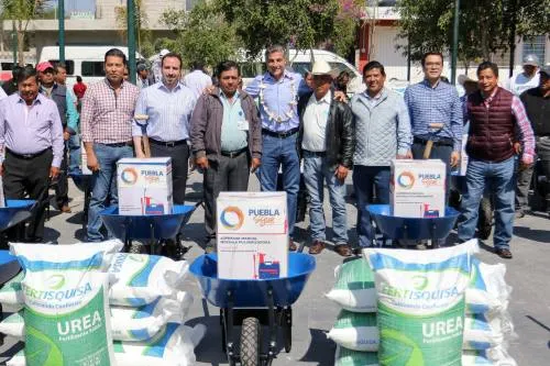 Impulsa Tony Gali el desarrollo de los productores poblanos con más apoyos