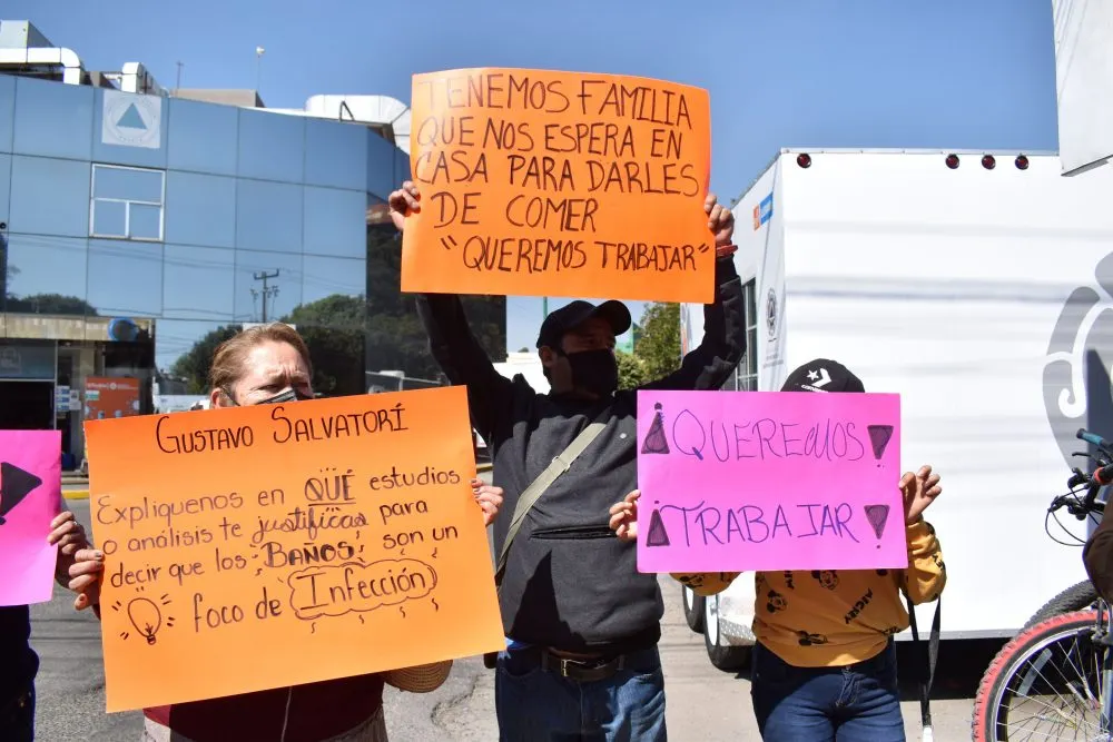 Nuevamente se manifiestan Bañeros; piden que los dejen trabajar