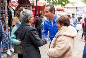 Líderes de Analco y Los Sapos dialogan con Mario Riestra
