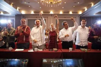 ¿En Puebla, quién pierde, quién gana, con las renuncias de las corcholatas?