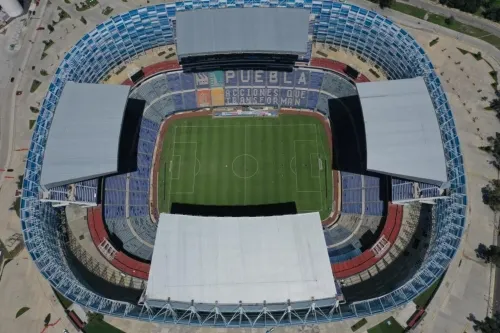 Estadio Cuauhtémoc no sufrirá modificaciones pese a que parece “calzones”: Barbosa