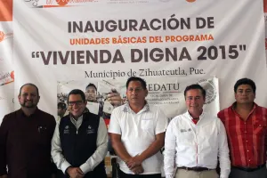 Entregan la Sedatu y Fonhapo 100 casas en Zihuateutla