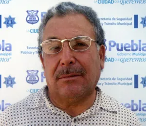 Aseguran a sujeto que habría detentado un vehículo con reporte de robo