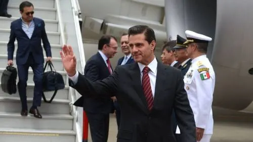 Peña Nieto rechaza tener propiedades en España; aclara que sigue viviendo en México