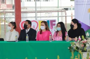 Presidenta del SEDIF Puebla entrega aparatos ortopédicos en Tepeaca