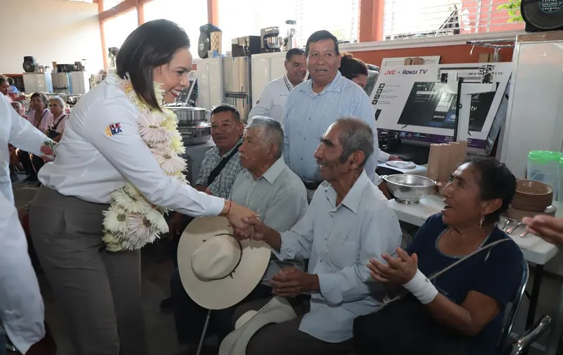 sedif-puebla-equipamiento-apoyos-mixteca