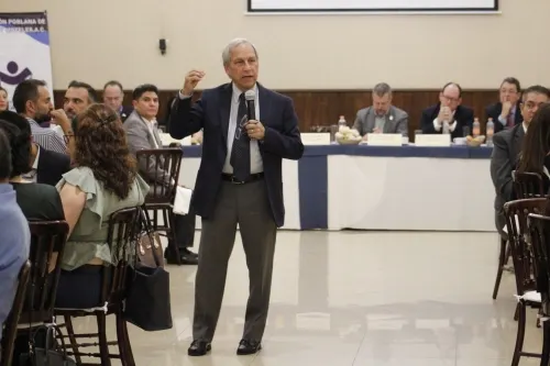 Cárdenas desmantelará red de espionaje que se inició en pasadas administraciones