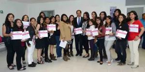 Reconoce BUAP a estudiantes destacadas