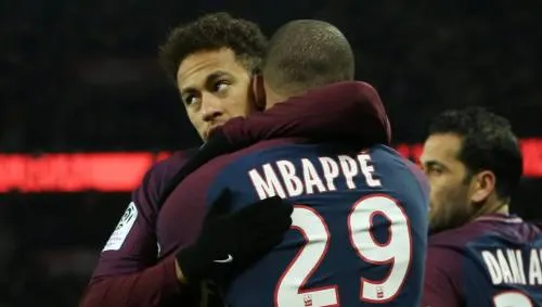 El PSG se plantea vender a Mbappé para contentar a Neymar