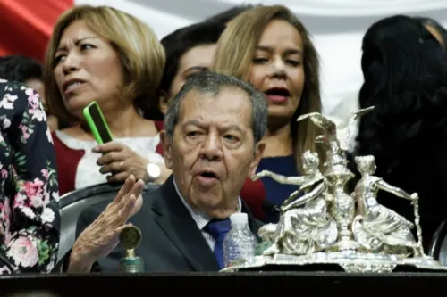 Muñoz Ledo anuncia su retiro de la Presidencia de Cámara de Diputados