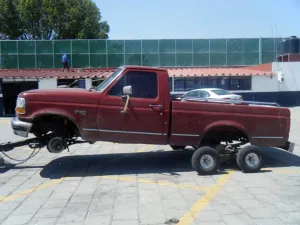 SSPTM ubica camioneta señalada como robada