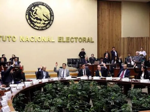 Define INE temas y lugares de debates presidenciales