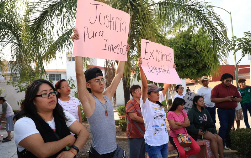 Vecinos de la colonia Universidades bloquean bulevar Valsequillo y exigen seguridad tras ataque a joven