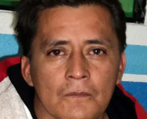 Investiga PGJ a sujeto que presuntamente asaltó Oxxo de La Paz