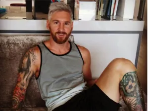 Messi cambia de look y se tiñe el cabello de rubio