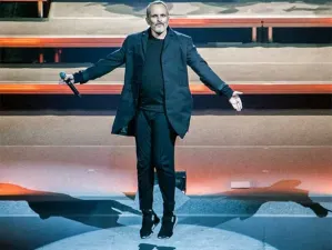 ¿Irás al concierto de Miguel Bosé? Abrígate, hará frío esta noche