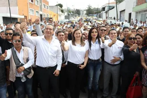Mejorar la movilidad y seguridad en la entidad, el compromiso de MEA con taxistas de Puebla