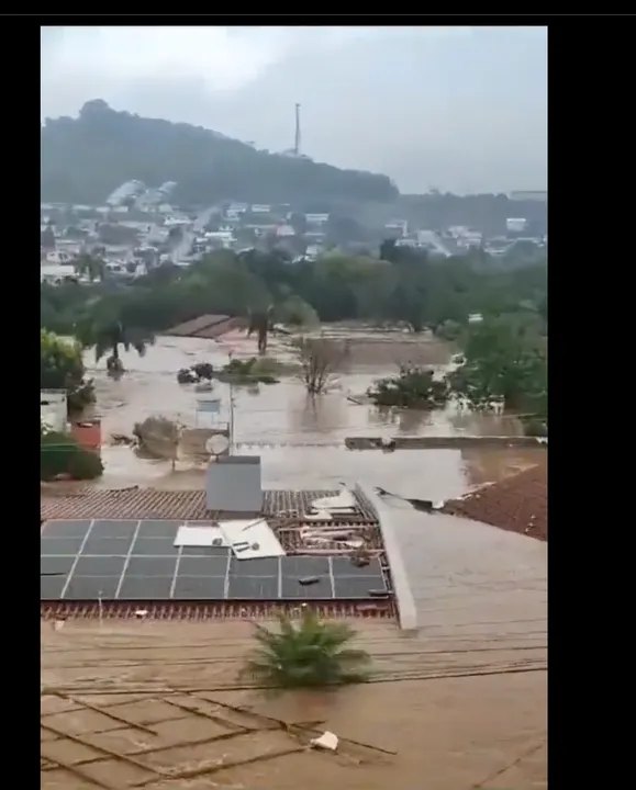 Ciclón extratropical en Brasil