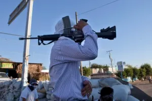 Ejército mata a niña al abrir fuego contra autodefensa michoacana