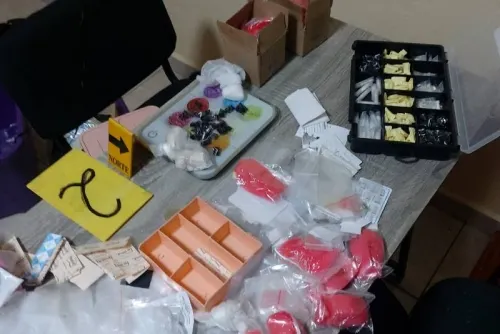 FGJEM desmantela punto de venta de droga en Ecatepec; detienen a un menor