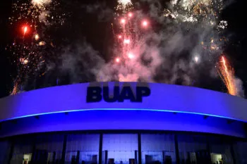 El CCU de la BUAP celebra su XV aniversario con una fiesta de color, luces, música y arte