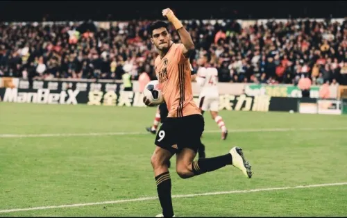 Raúl Jiménez anota en el empate del Wolverhampton