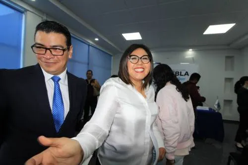 Críticas contra Claudia Rivera no son por cuestión de género sino por su incapacidad para gobernar