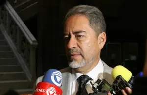 Confirma municipio congelamiento de plazas vacantes