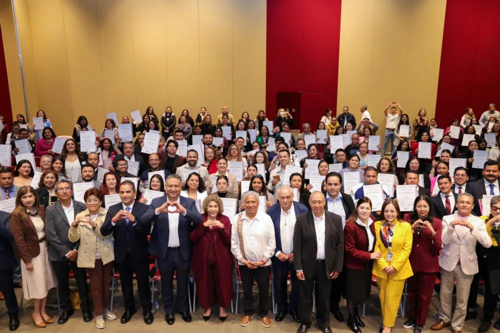 Premia SEP a 417 docentes por prácticas educativas innovadoras