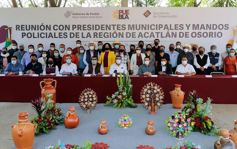 cespedes-peregrina-reunion-seguridad-acatlan