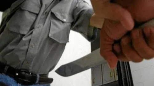 Dos hombres fueron golpeados, acuchillados y abandonados en el Periférico Ecológico