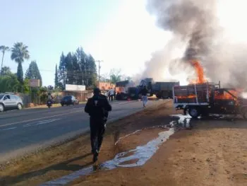 México en llamas: narcobloqueos e incendios en múltiples estados tras la caída de “El Mencho”