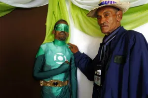 Velan a hombre disfrazado de Linterna Verde en Puerto Rico