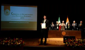 UDLAP entrega reconocimientos a la Excelencia Académica