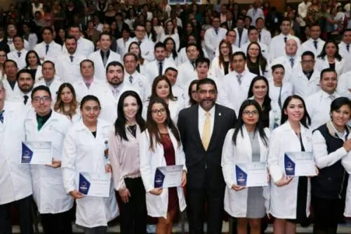 Contribuye gobierno de Tony Gali a la especialización de profesionales de la salud