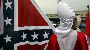 El resurgimiento del Ku Klux Klan en el año de su 150 aniversario