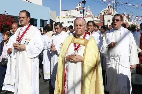Arzobispo se suma a la campaña “Donde hay un poblano, hay compromiso”