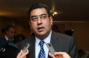 Gobierno federal, el primero en explicar qué pasará con gasolinazos: diputado del PRI