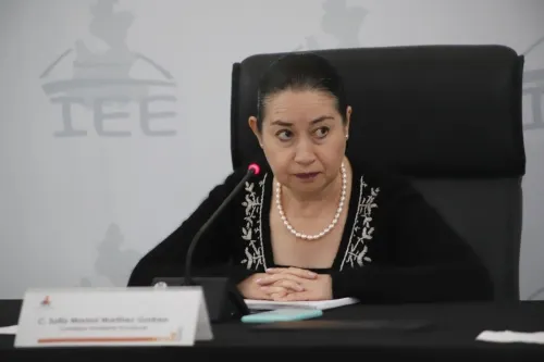 Sólo cuatro asociaciones civiles siguen en la lucha por convertirse en partido político