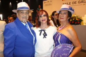 Concluyen actividades para el adulto mayor con baile de gala
