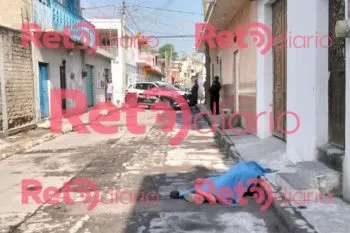 Ejecutan a hombre en pleno centro de Chietla; sicarios en moto logran escapar