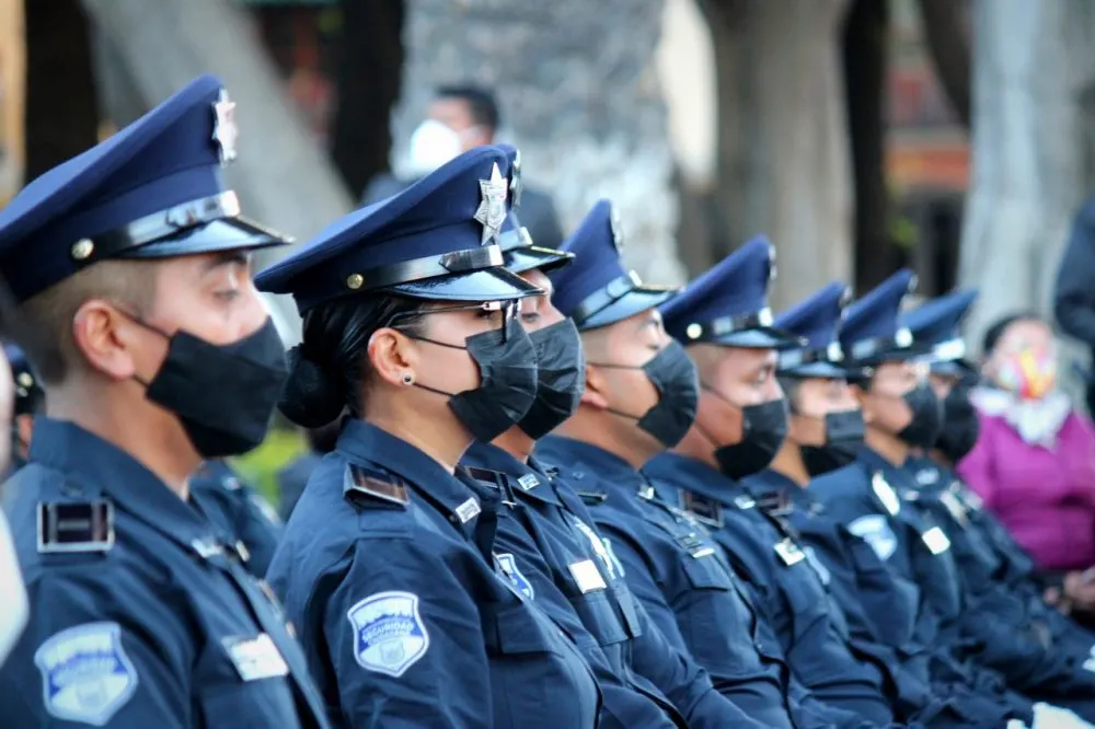 Policías municipales