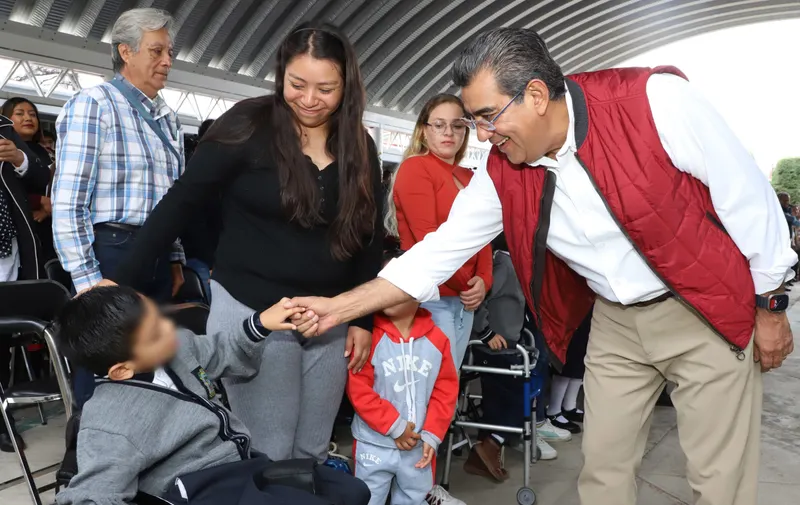Gobernador de Puebla inaugura la rehabilitación del Centro de Atención Múltiple “Yolojpili” en San Pedro Cholula