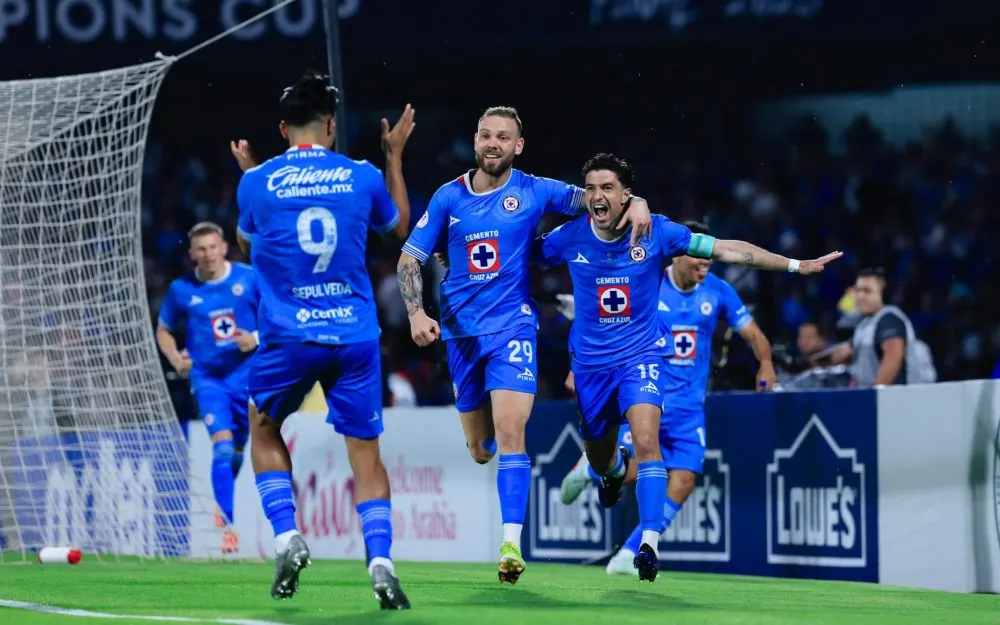 Cruz Azul aplasta 5-0 al Vancouver y conquista la Concachampions 2025