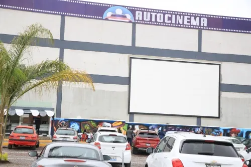 Invierten empresarios poblanos 2.5 mdp en nuevo autocinema