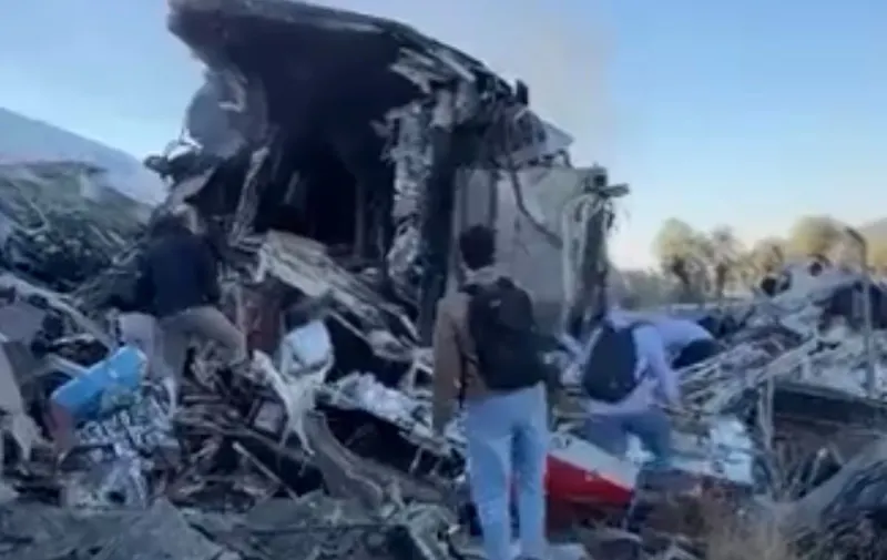 Sheinbaum activa seguimiento diplomático tras choque de trenes en España; busca confirmar si hay mexicanos afectados