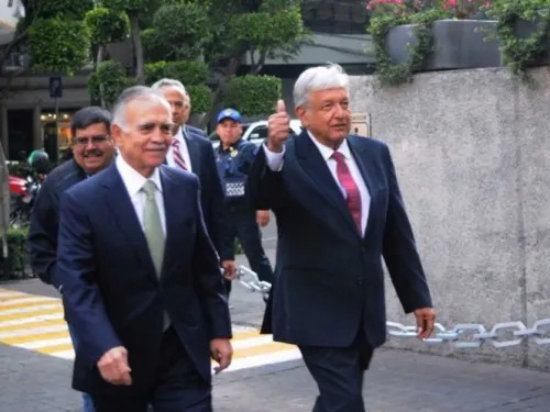 Indagarán a Romo por daño ambiental en cenote de Yucatán